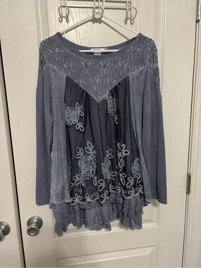 Ferratelli Boho Lace & Embroidered Ruffle Long-Sleeve Top - Dusty Blue